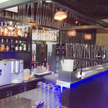 Hotel The Elite Suites Пюн Екстериор снимка