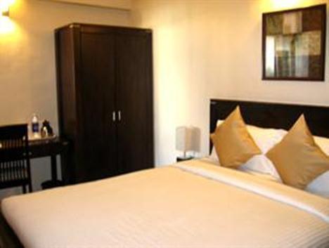 Hotel The Elite Suites Пюн Екстериор снимка